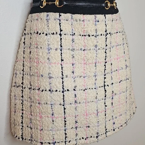 Gucci Patterned Tweed Mini Skirt in White - Picture 5 of 12